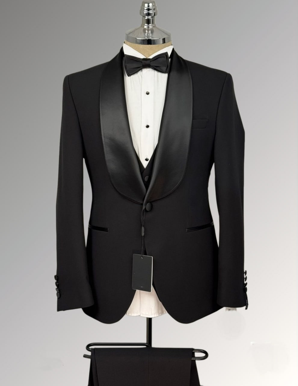 Tuxedo RYW-TUX60