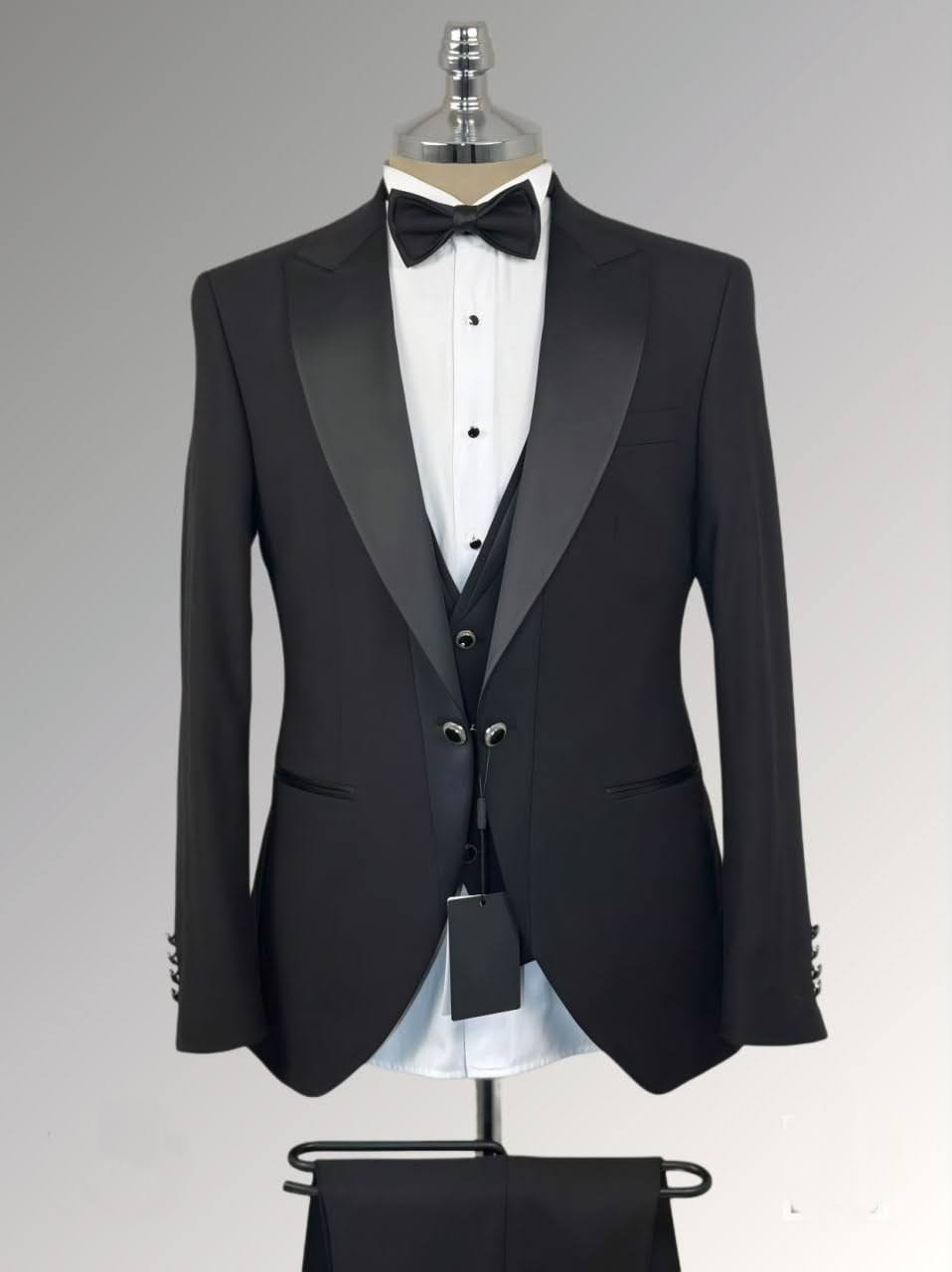 Peak Lapel Tuxedo 2