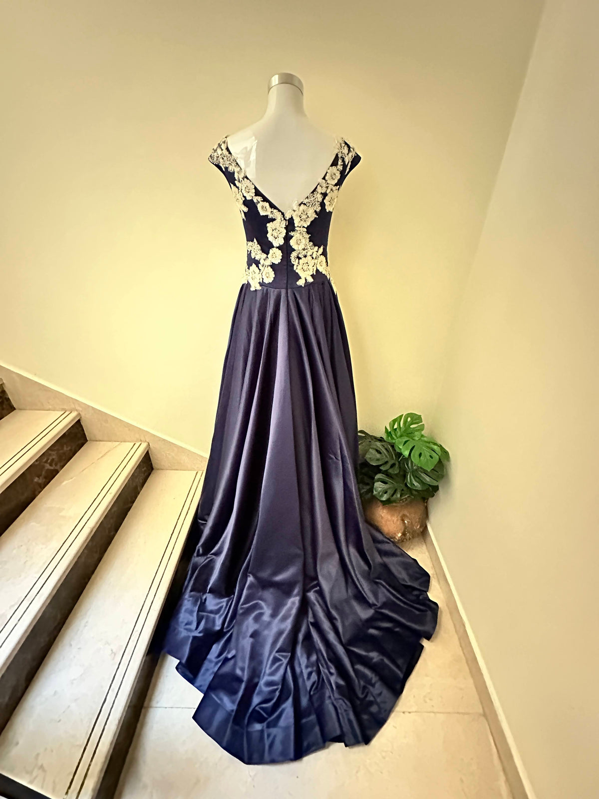 Satin Gown RYWMEG