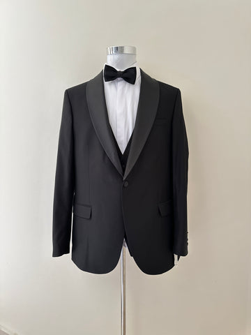 Plus Size Black Tuxedo