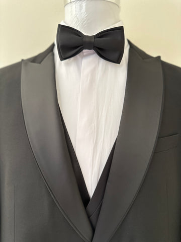 Plus Size Black Tuxedo1