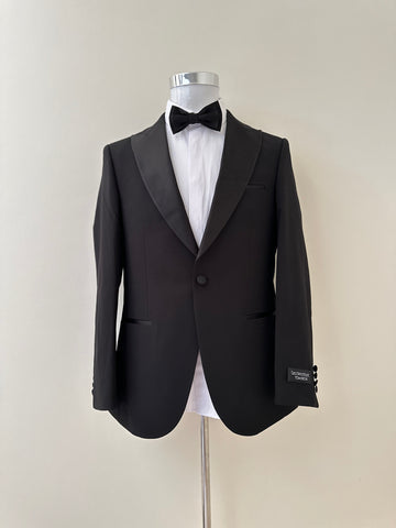 Peak lapel Tuxedo3