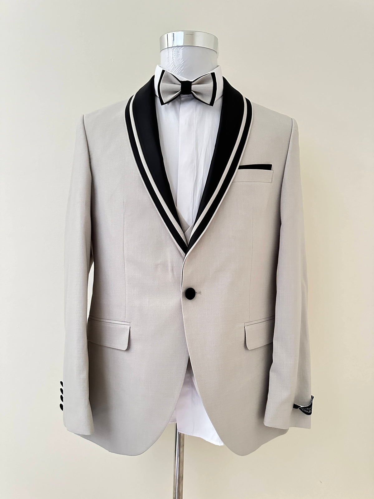 Platinum Tuxedo