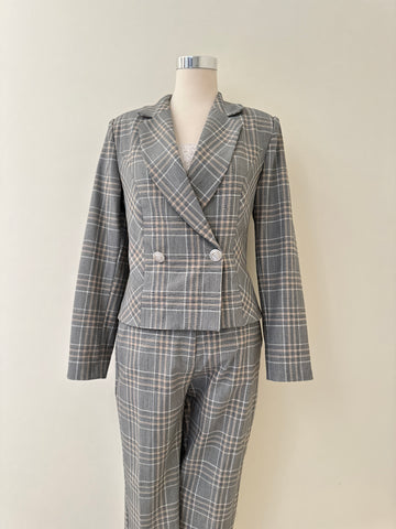 Checked Business Suit2