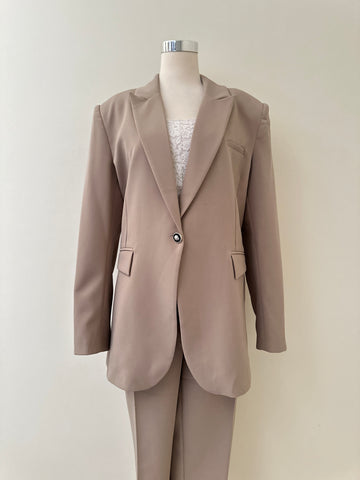 Plus Size Business Suit1